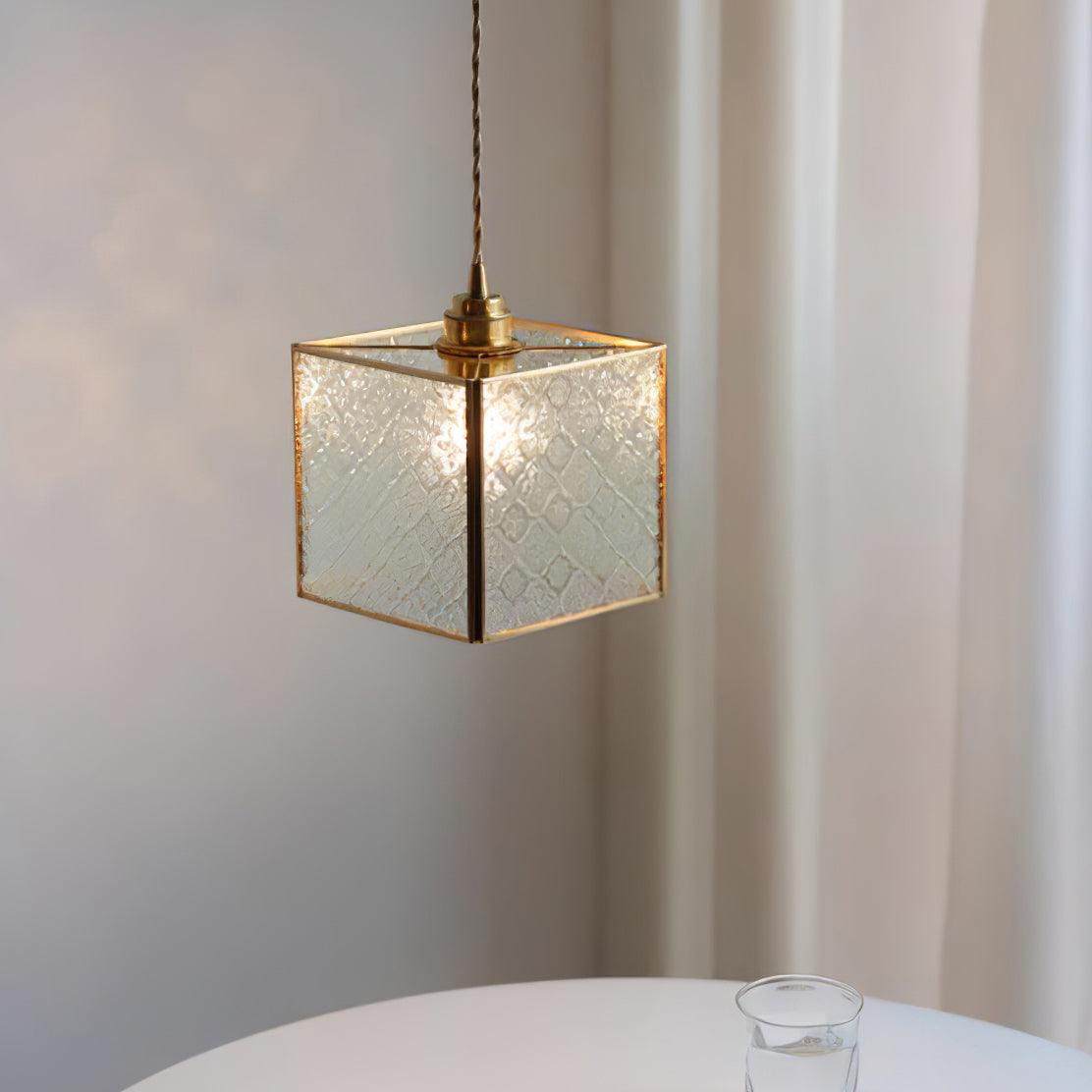 Arvane elegante hanglamp van messing en glas met gestructureerde kap