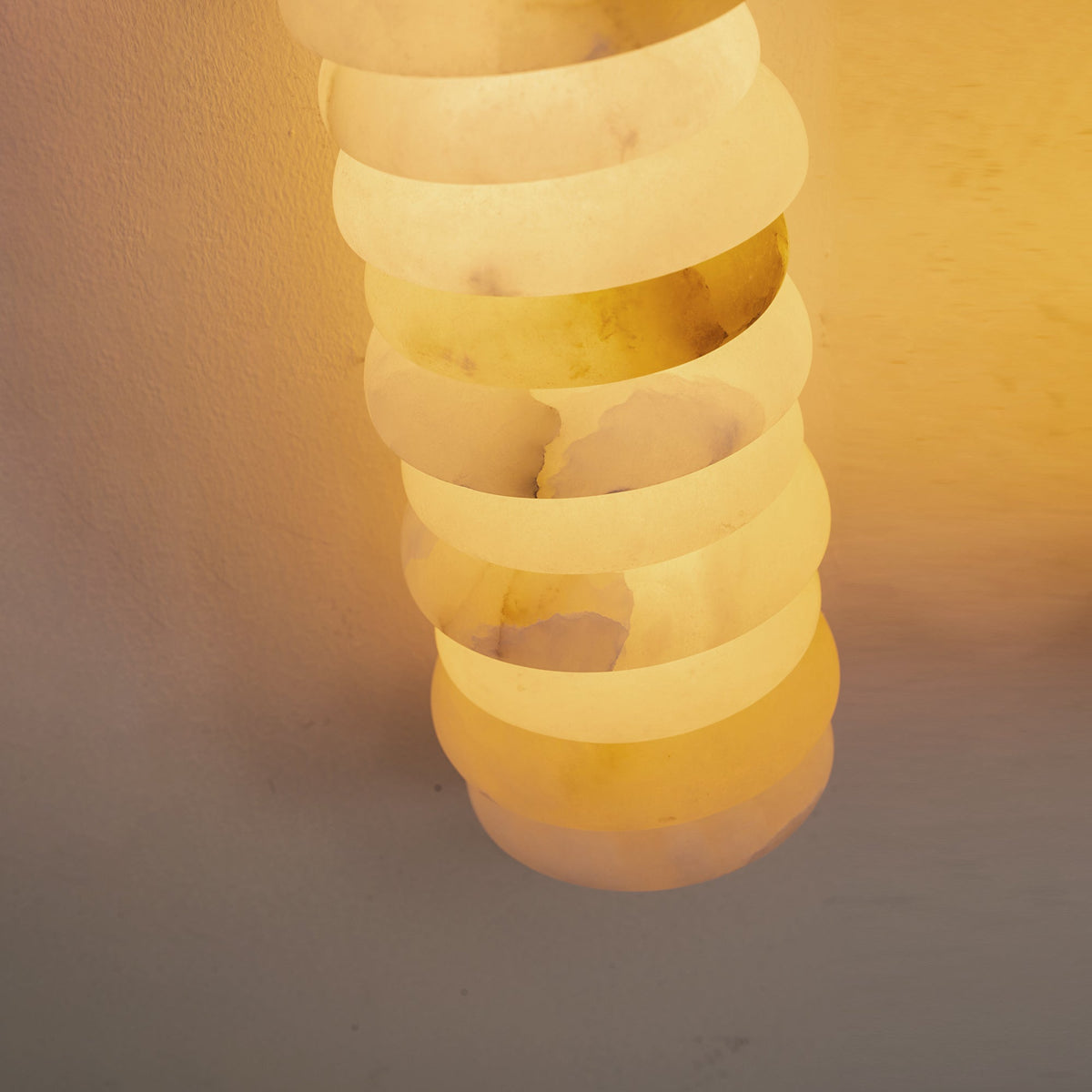 Lioriella wandlamp