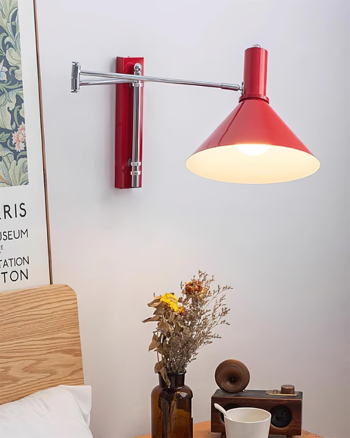 Peak wandlamp met verstelbare arm, rode lampenkap en leesverlichting