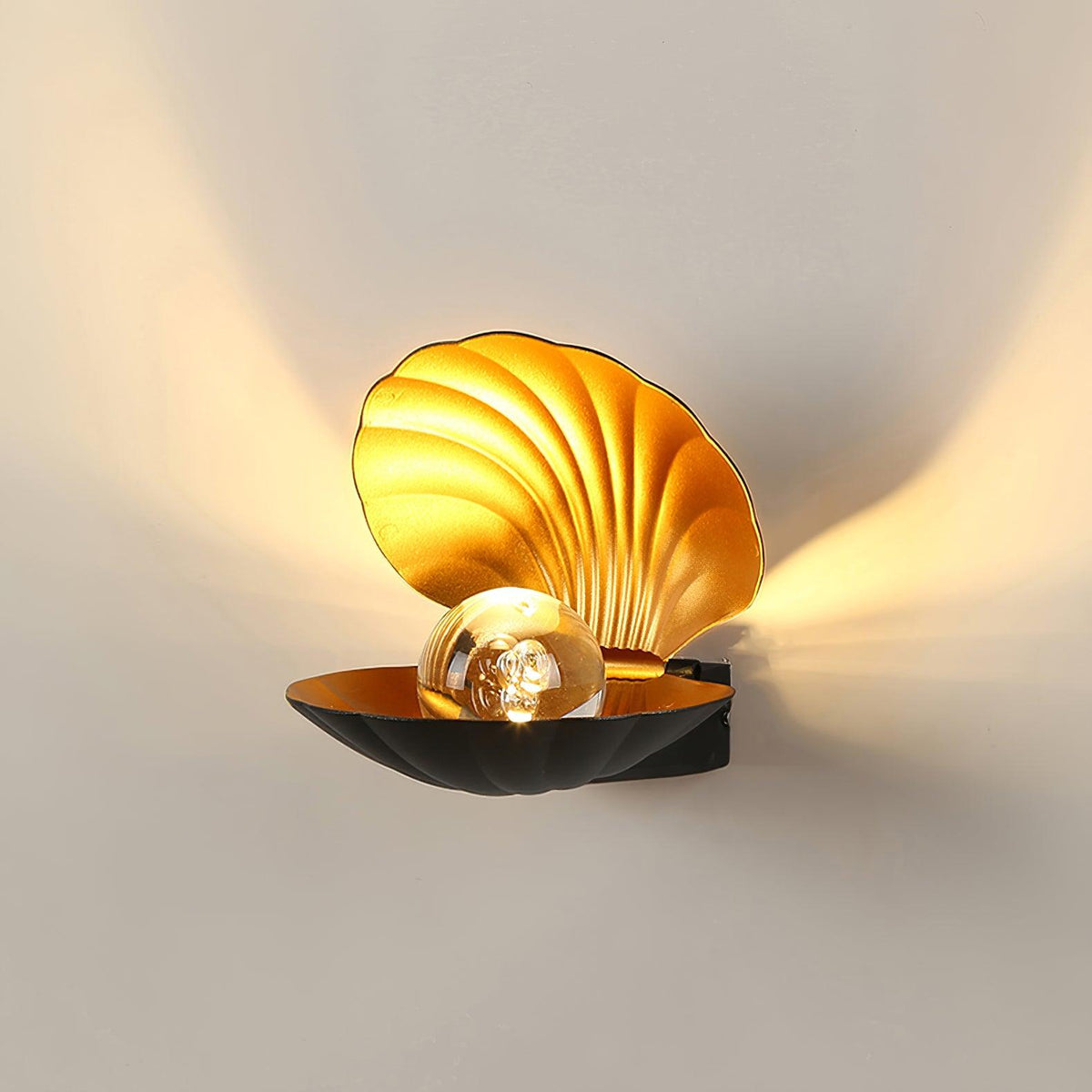 Lumieria wandlamp Pearl Clam