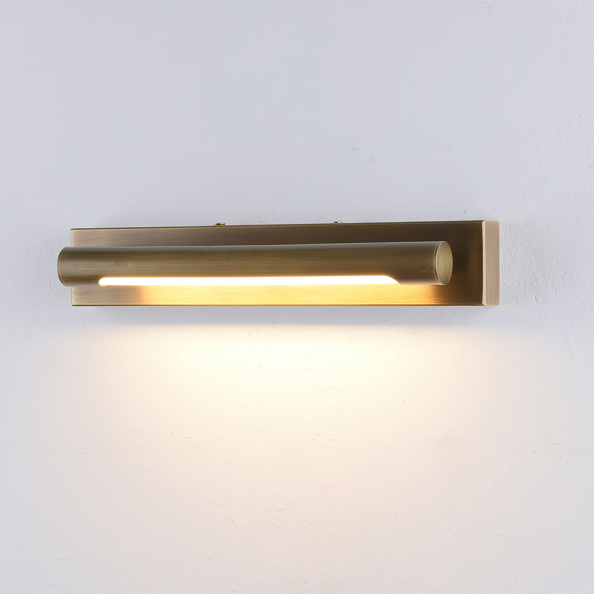 Reed lineaire wandlamp van oud messing