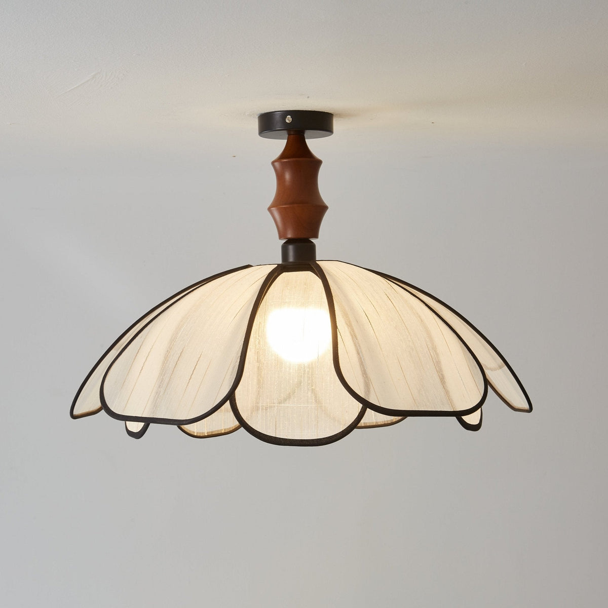 Petaline Whisper plafondlamp