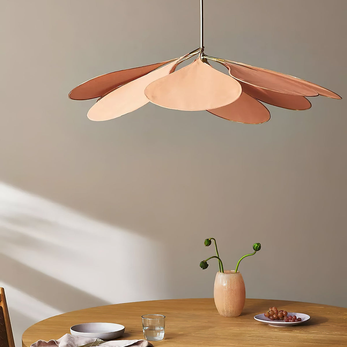 Sothyn hanglamp met bloemenmotief in stof
