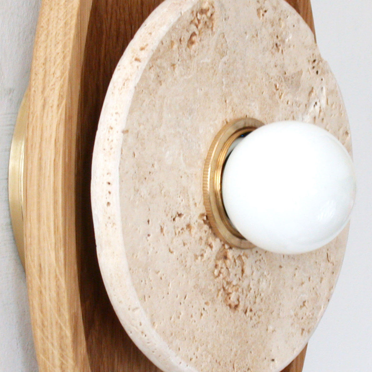 Lumenhart travertin wandlamp
