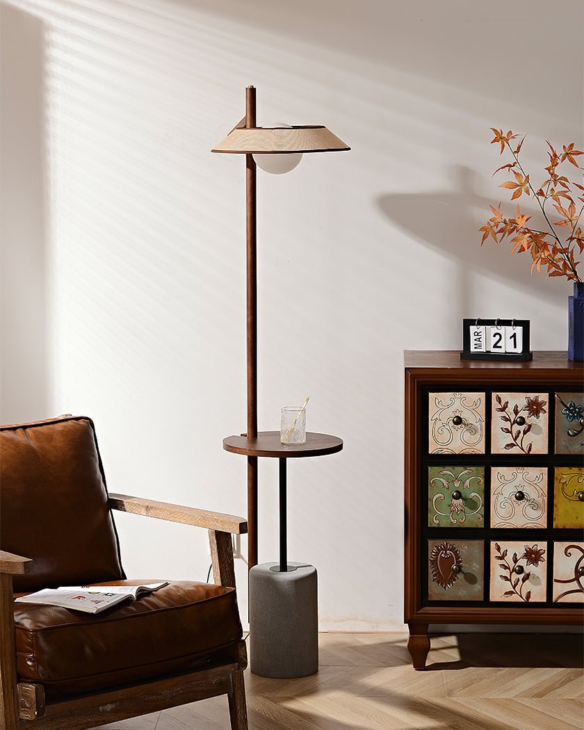Mirz Minimalistische vloerlamp van walnoothout