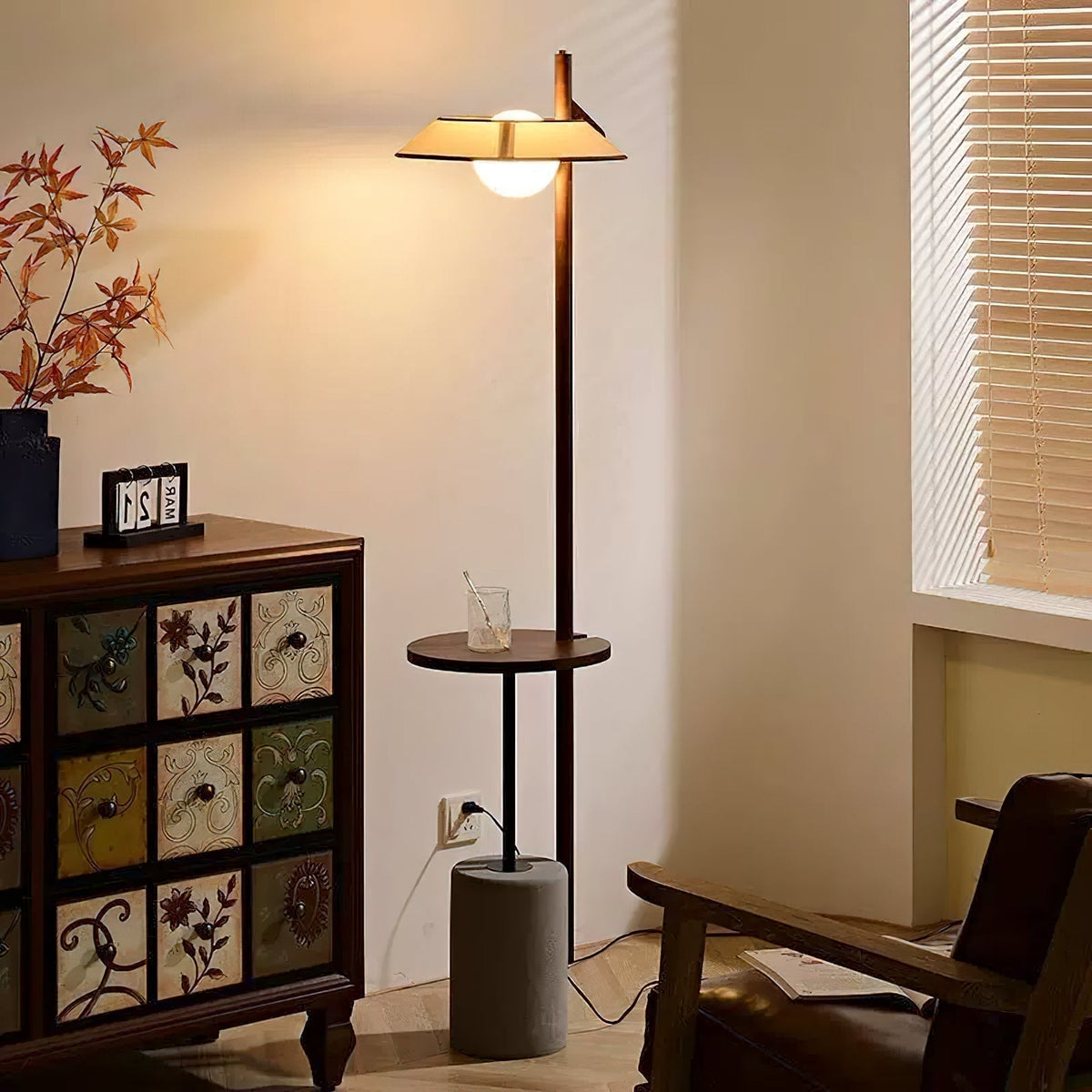 Mirz Minimalistische vloerlamp van walnoothout