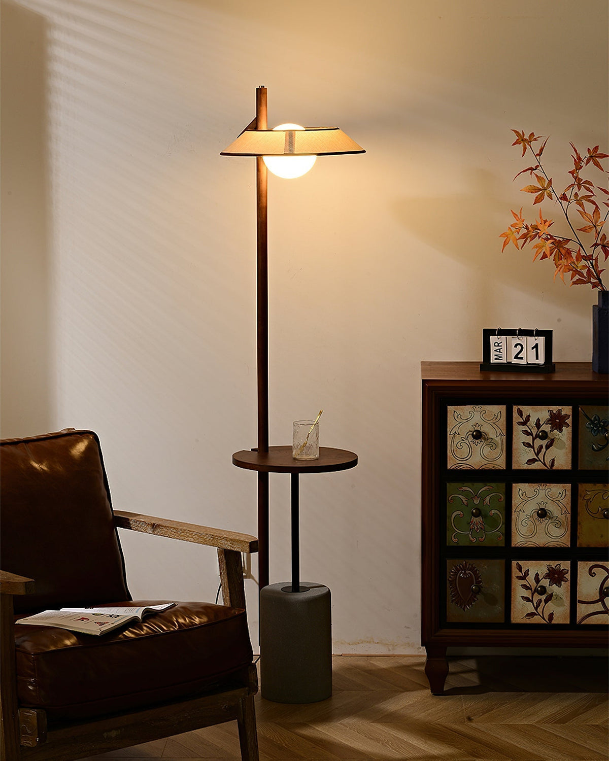 Mirz Minimalistische vloerlamp van walnoothout
