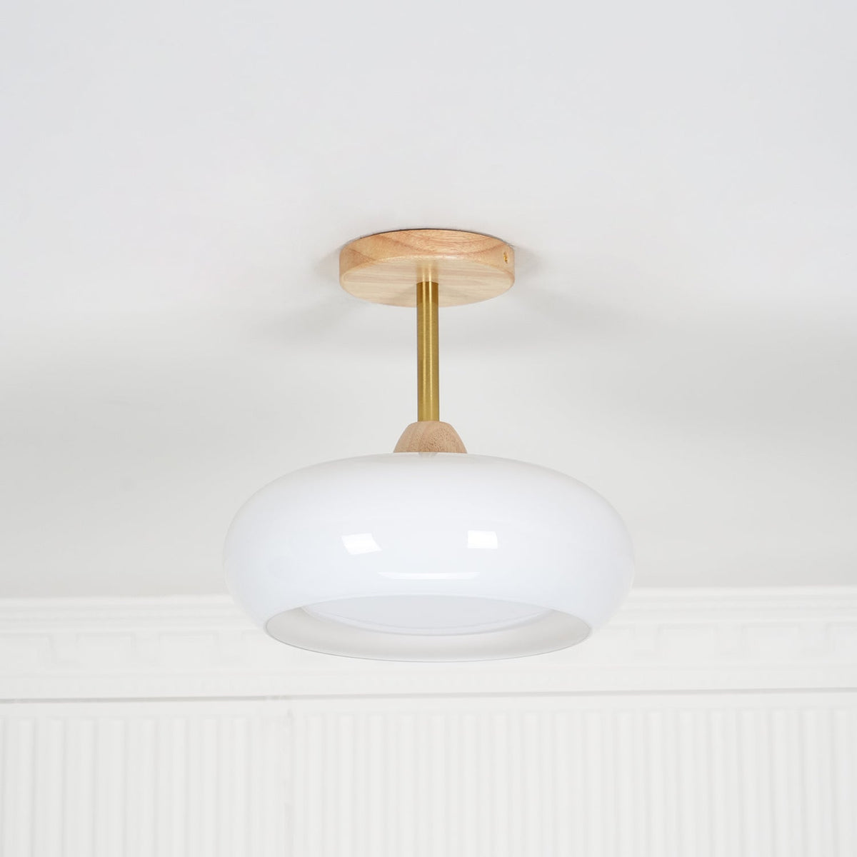 Aldaline plafondlamp met glazen kap en houten kleur