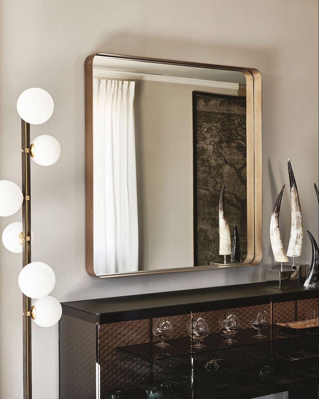 Eireneria elegante vloerlamp met glazen kap