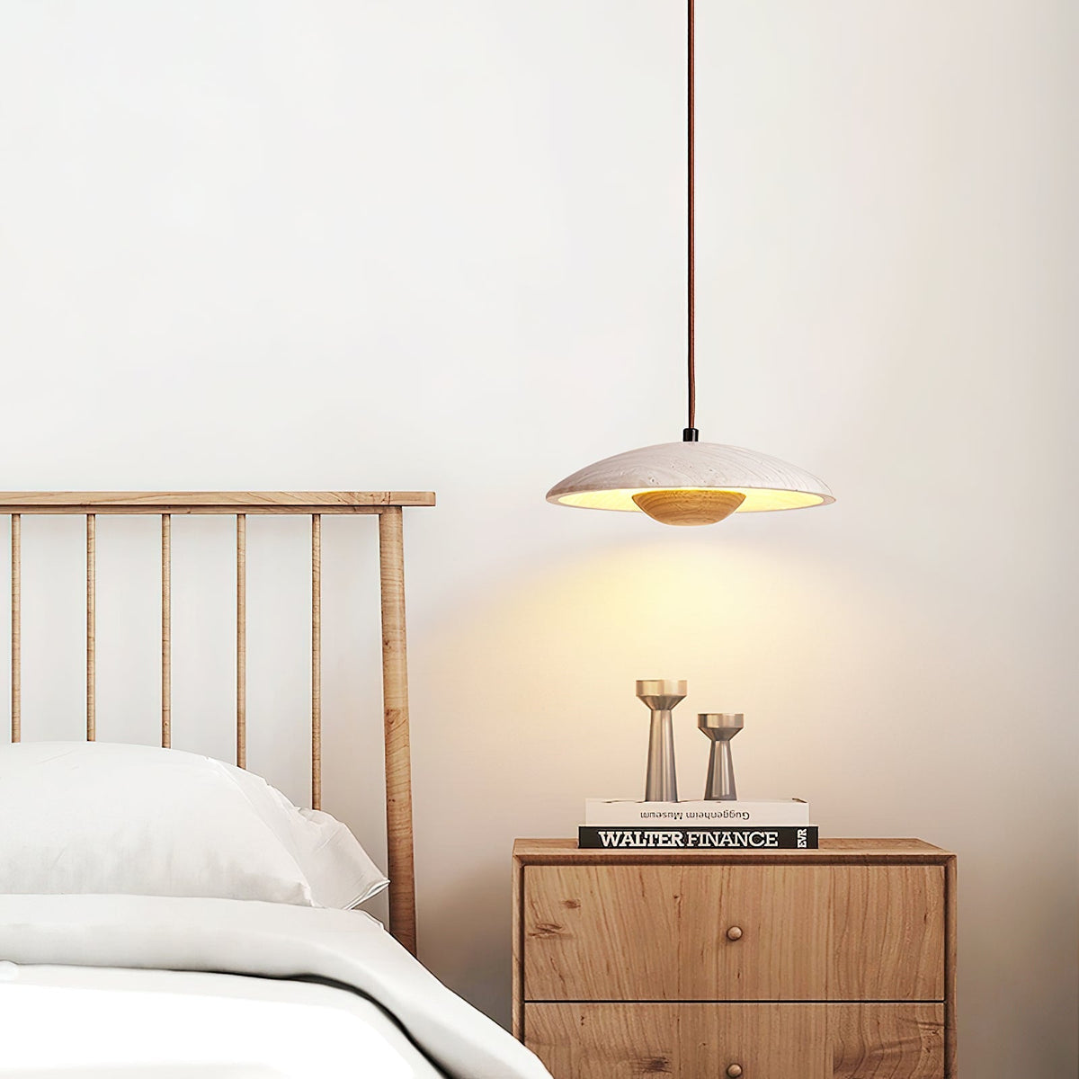 Bax hanglamp met brede rand in geel travertin
