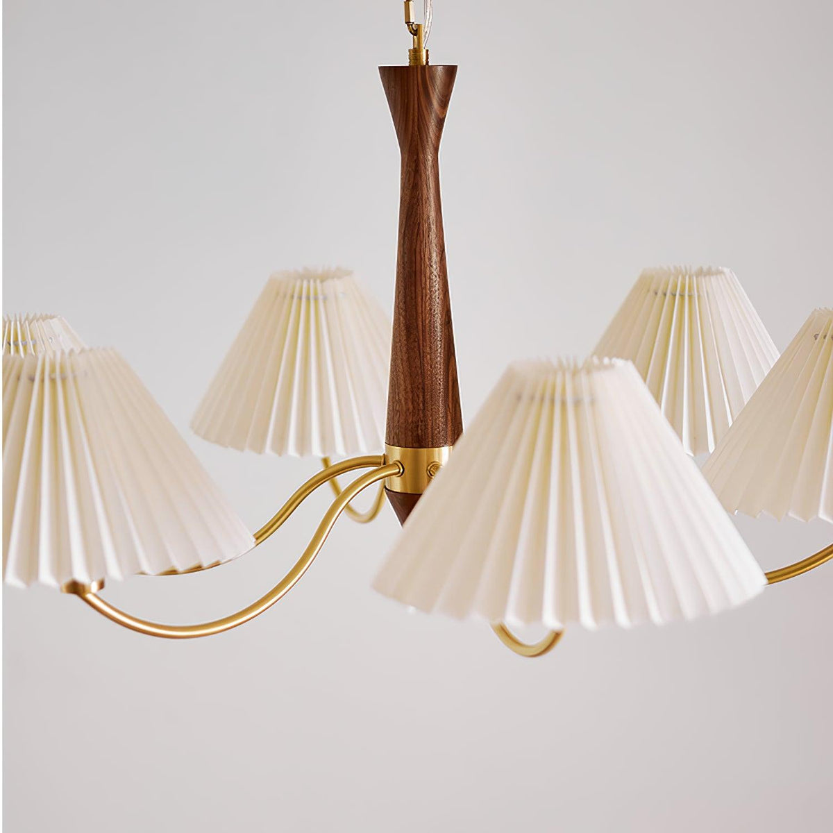 Calivine kroonluchter Pleated met witte lampkappen Mid-Century