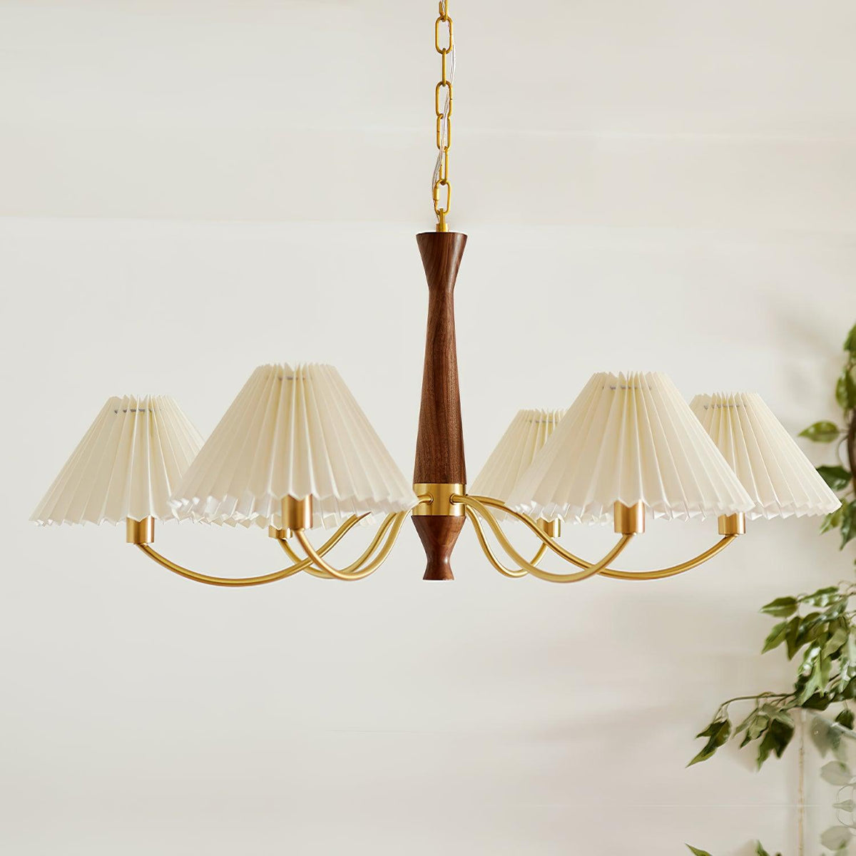 Calivine kroonluchter Pleated met witte lampkappen Mid-Century