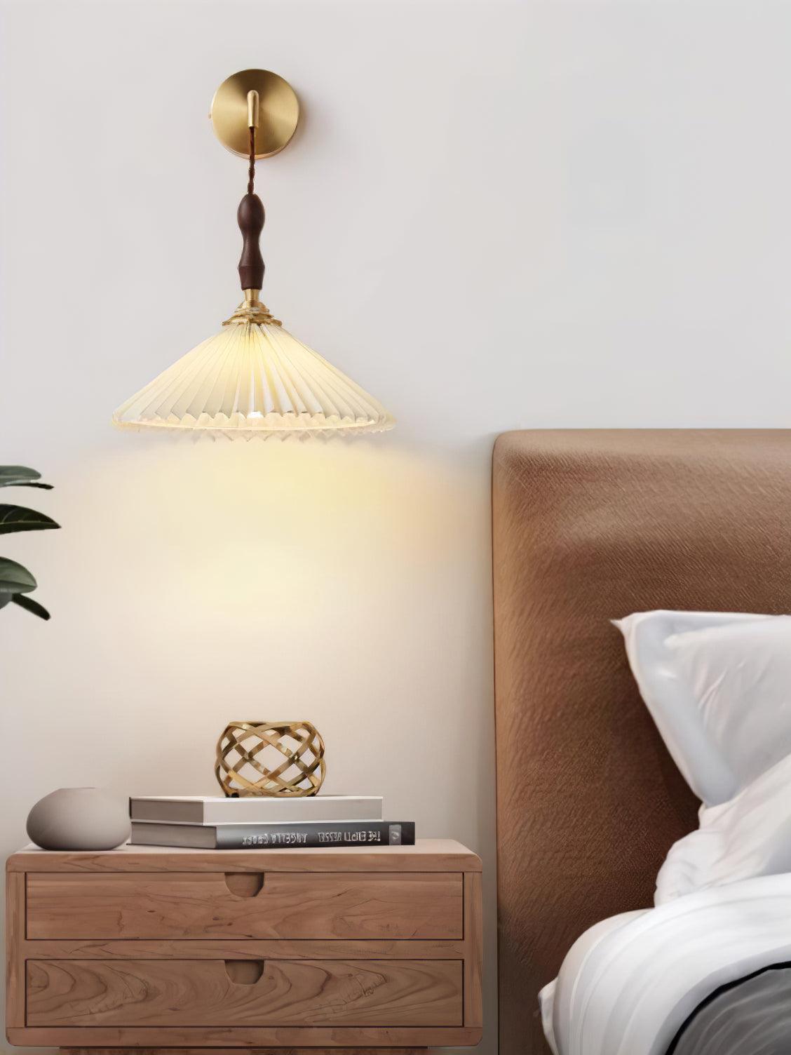 Mordan Premium wandlamp Elegante geplooide walnoot houten wandlamp