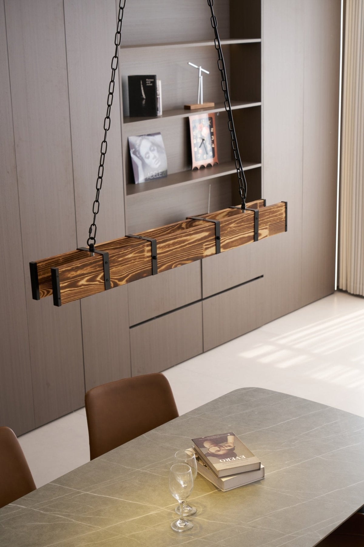Aldelena kroonluchter Pleva lineair natuurlijk hout