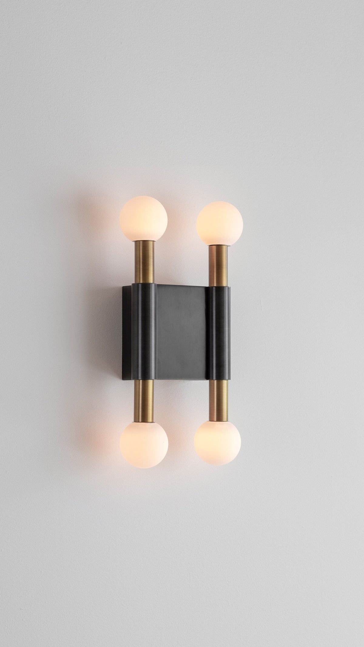 Virairelia Circile wandlamp