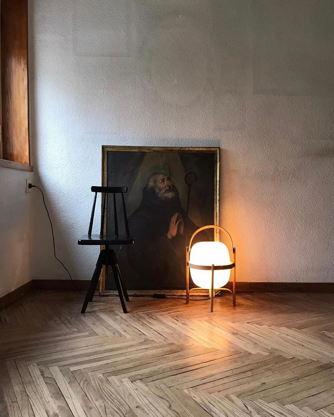 Lethra tafellamp van hout en glas