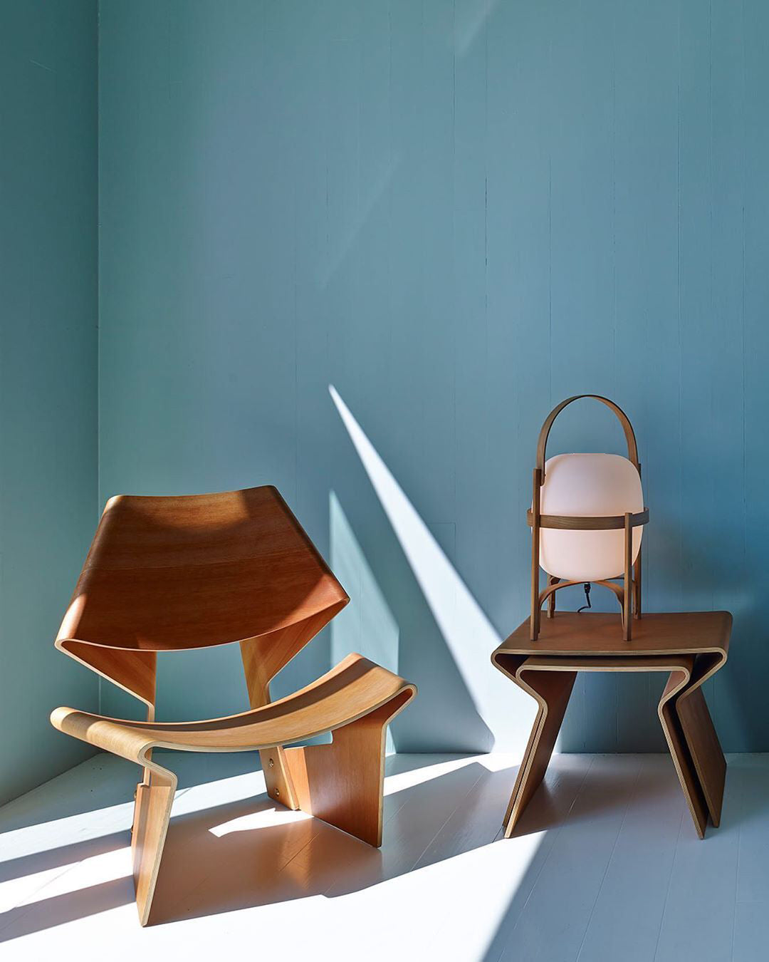 Lethra tafellamp van hout en glas