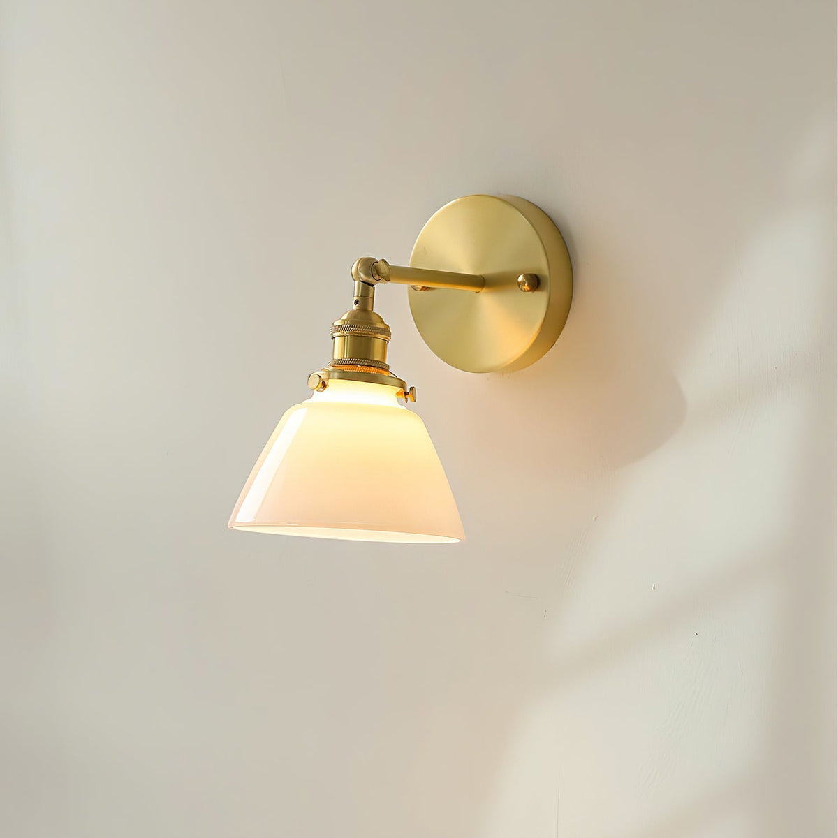 Viraorine wandlamp