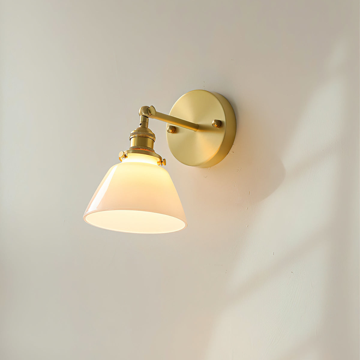 Viraorine wandlamp