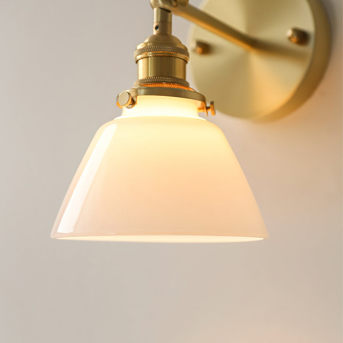 Viraorine wandlamp