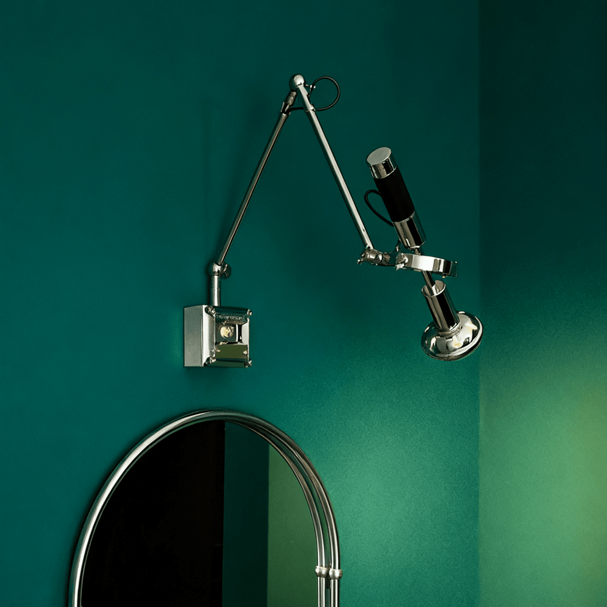 Perv wandlamp met lichtstraal