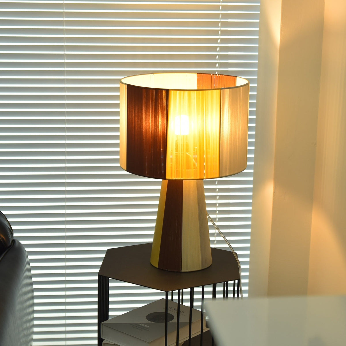Ezra moderne tafellamp van stof