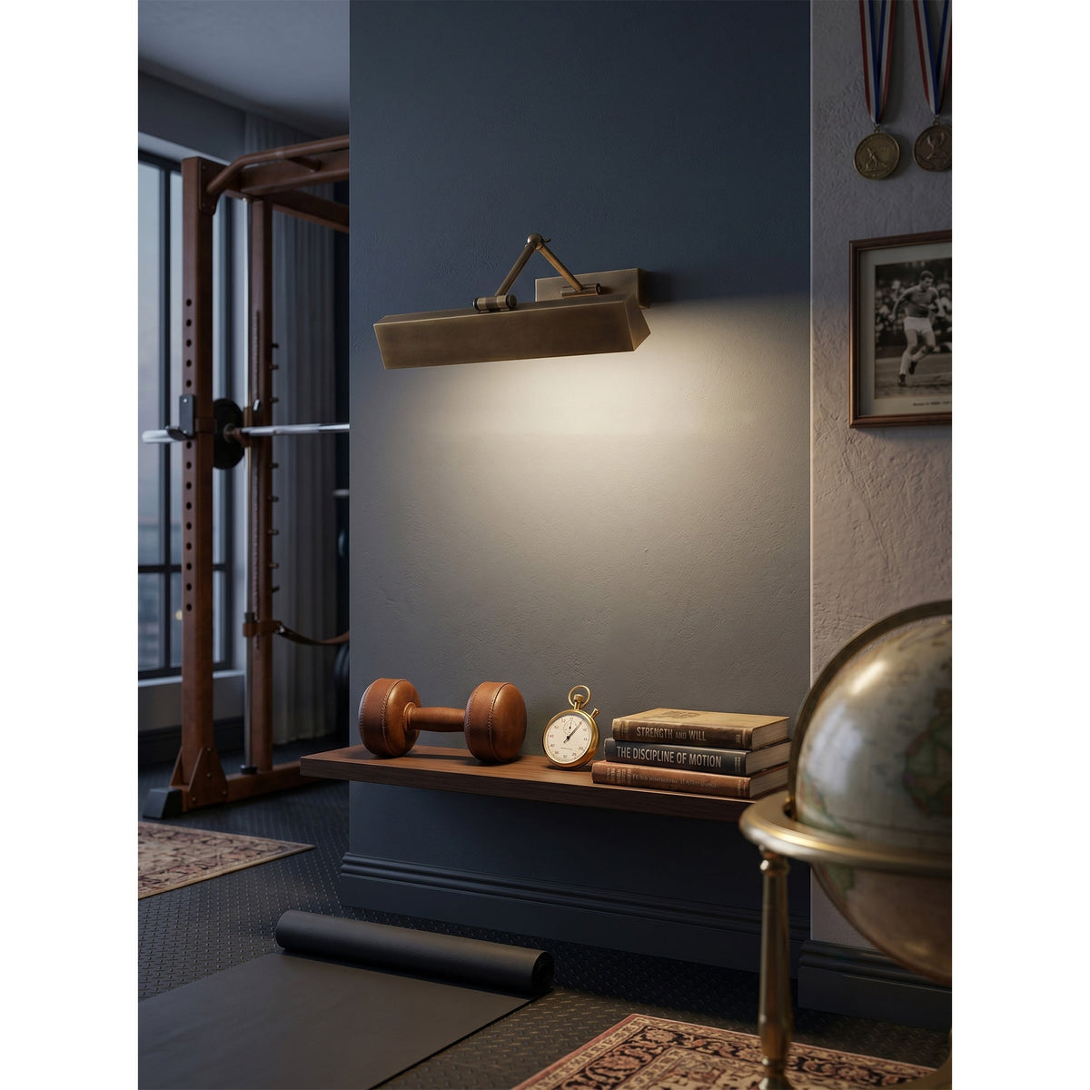 Auraraine wandlamp met rotatie in messing