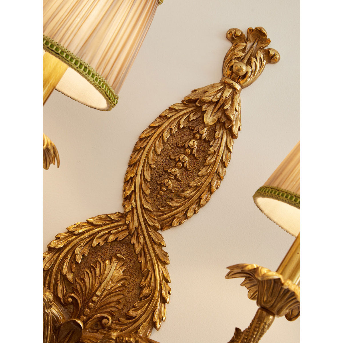 Regals wandlamp