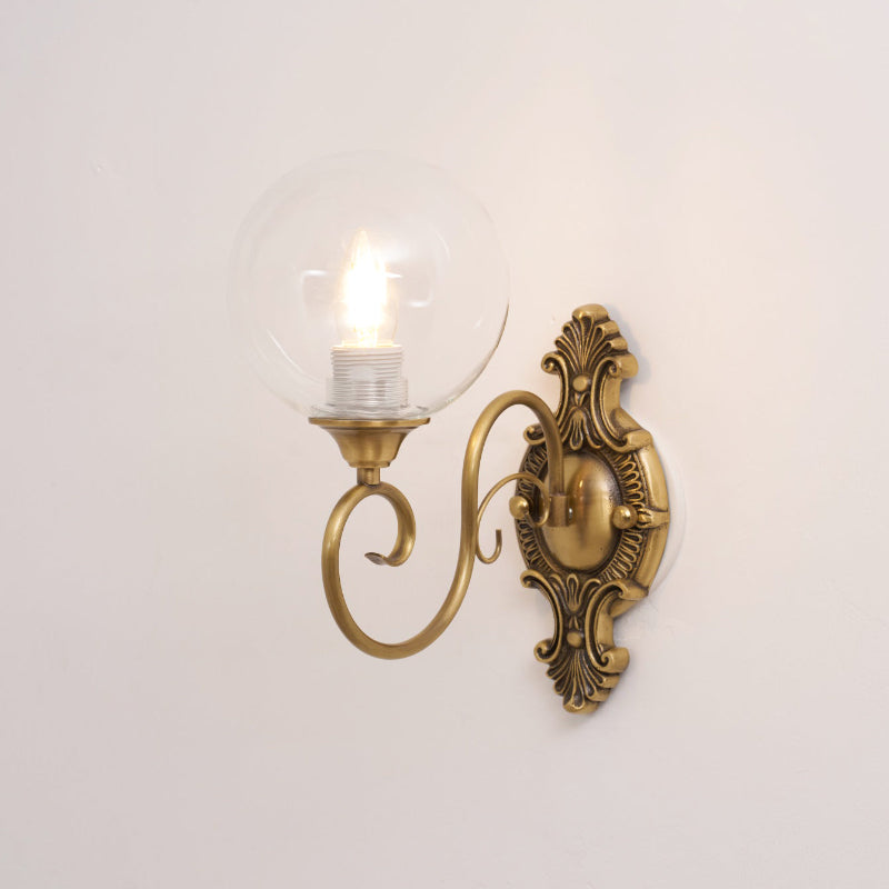 Lavinia wandlamp met en roze afwerking