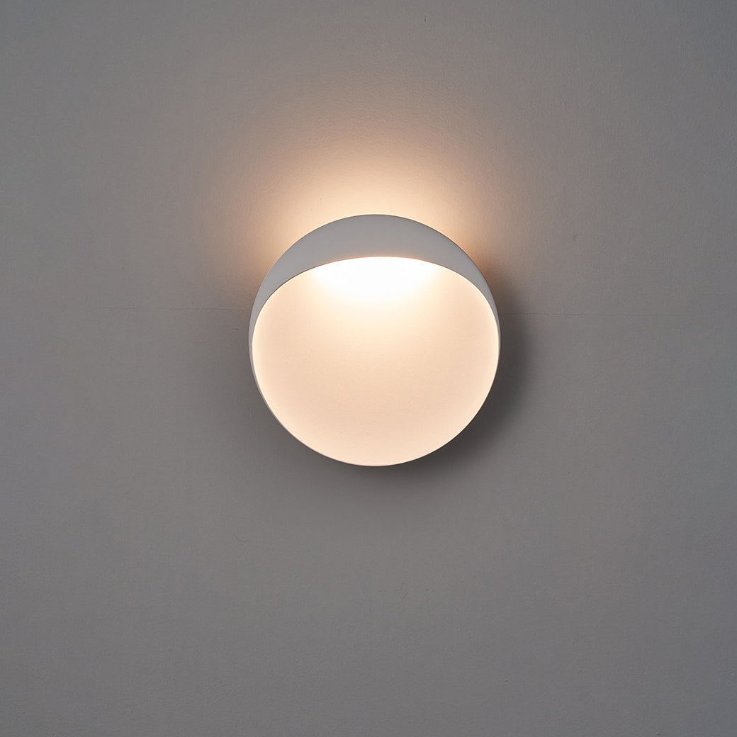 Flindt ronde wandlamp in aluminium