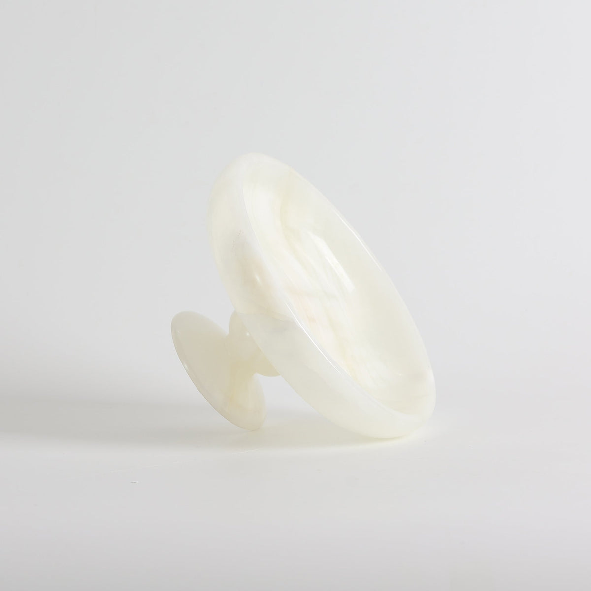 Henswick wit onyx voetstukkom