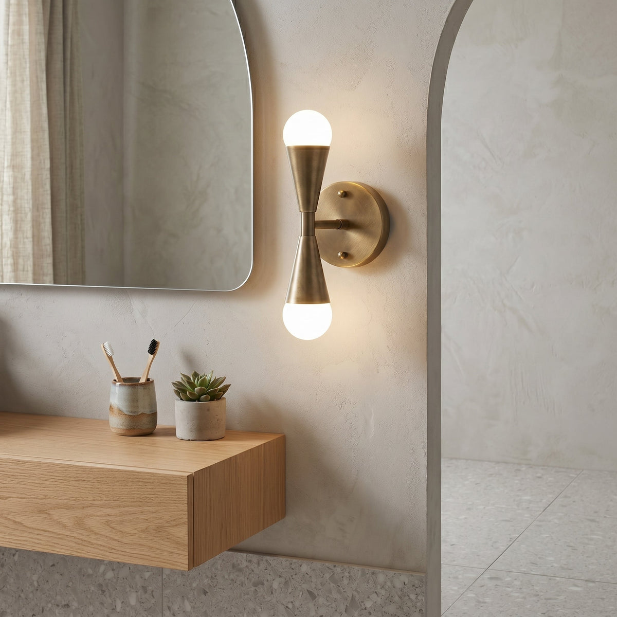 Karma Elvior messing dubbele wandlamp