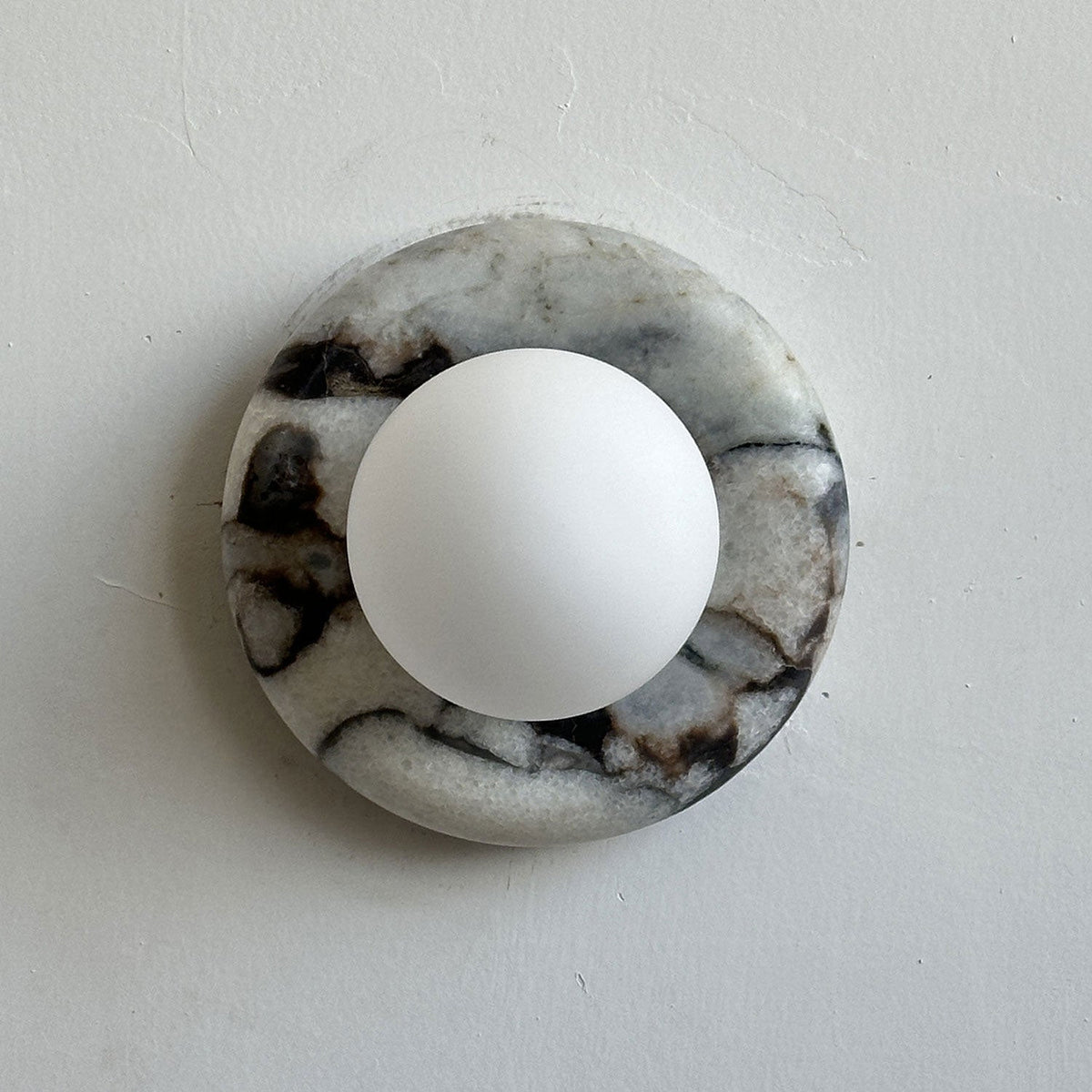 Aveneine wandlamp