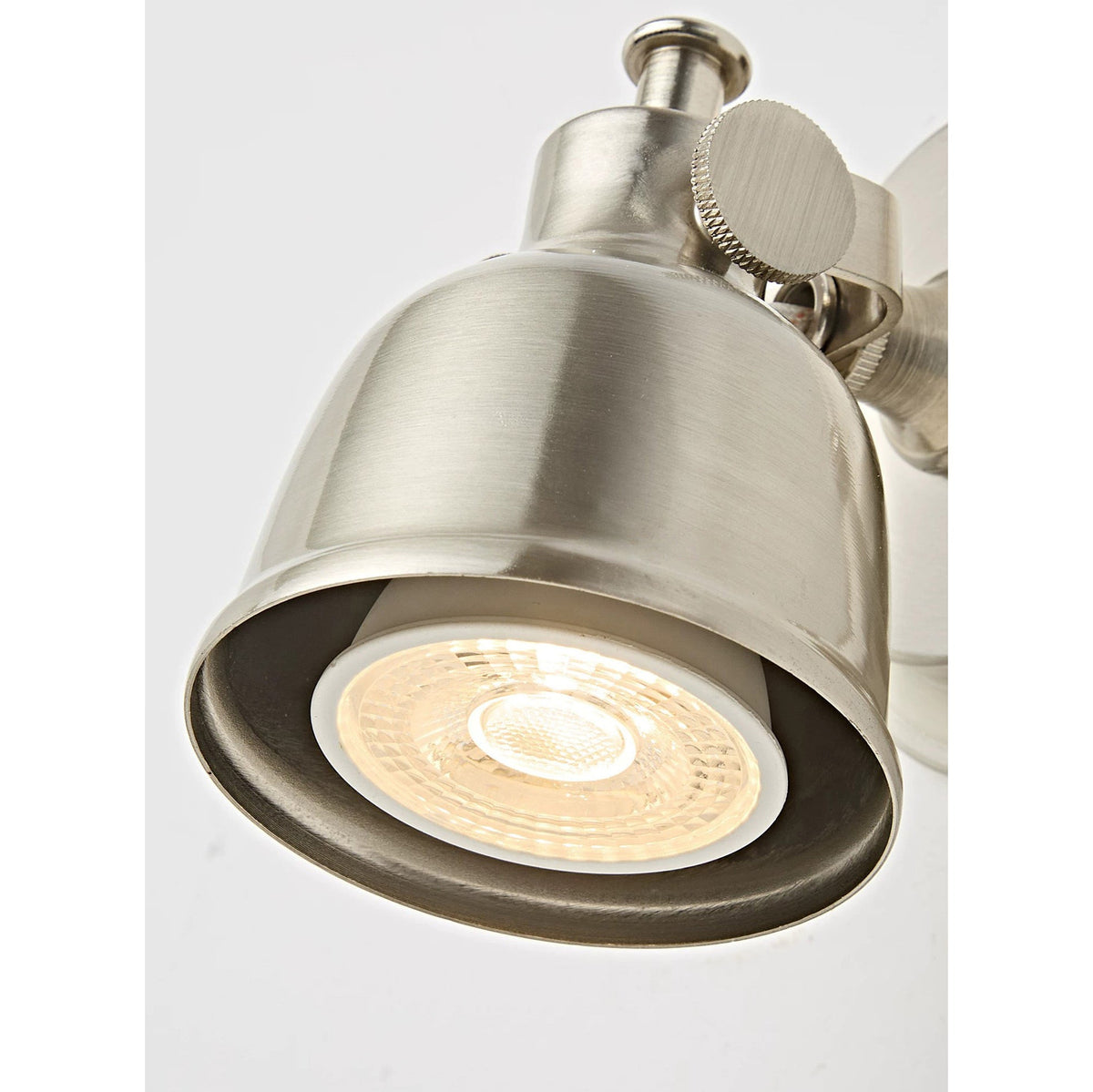 Kaldor wandlamp nikkel