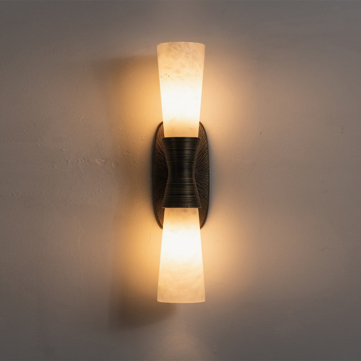 Sorenaine wandlamp