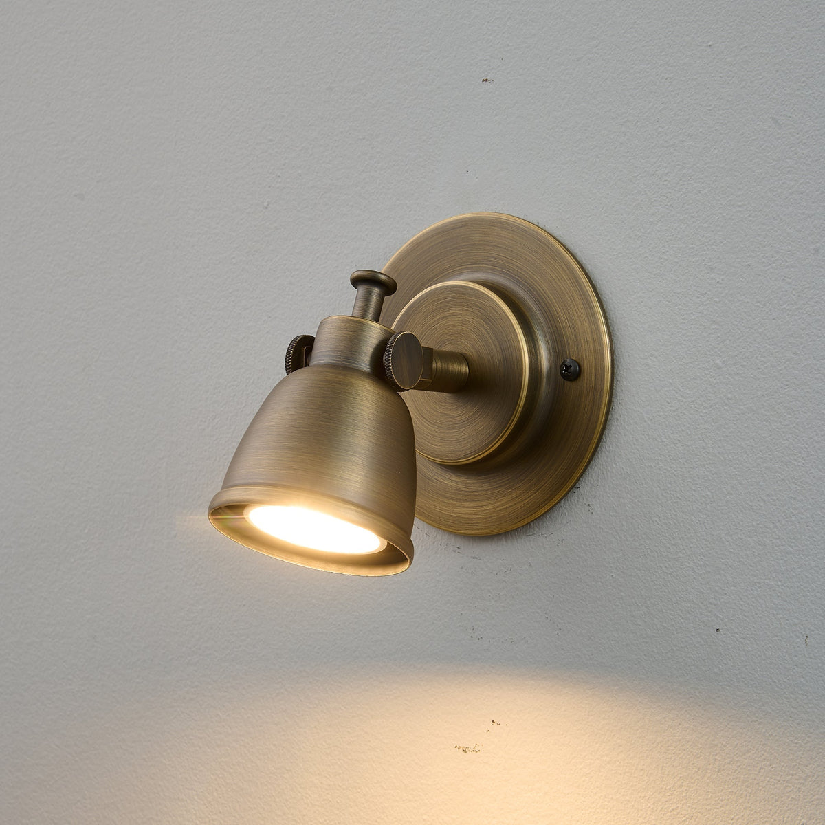Sorisaria wandlamp