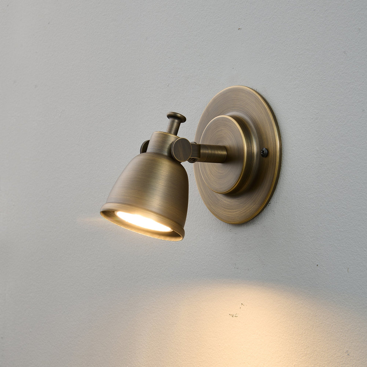 Sorisaria wandlamp
