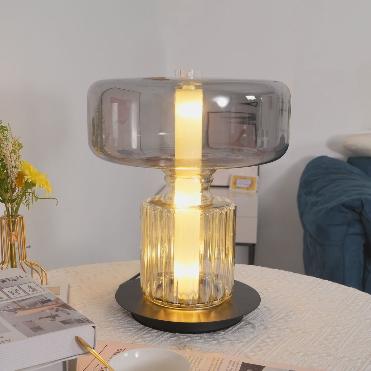 Svora moderne tafellamp van rookgrijs glas