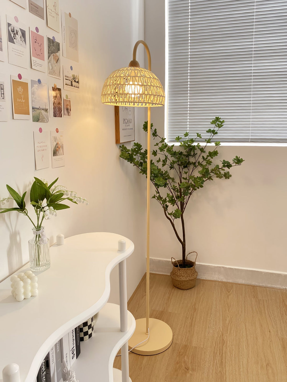 Tor vloerlamp minimalistisch beige