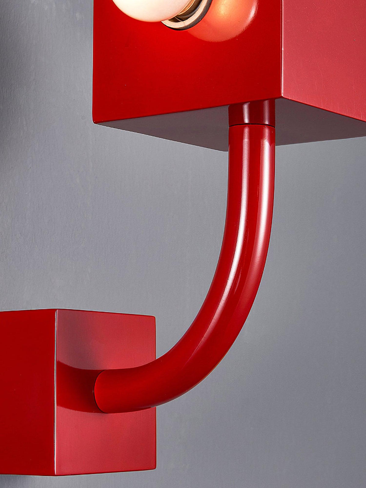 Brenna Individual Creativity Rode Kubus wandlamp