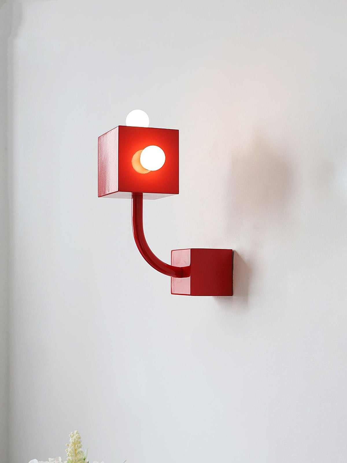 Brenna Individual Creativity Rode Kubus wandlamp