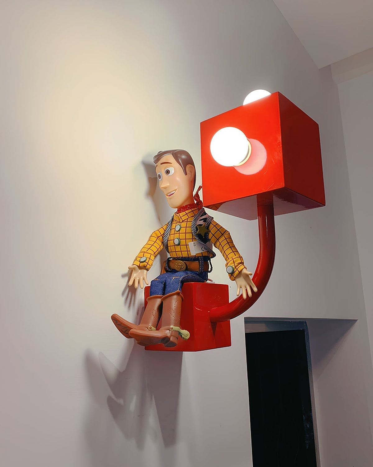 Axis Rode wandlamp