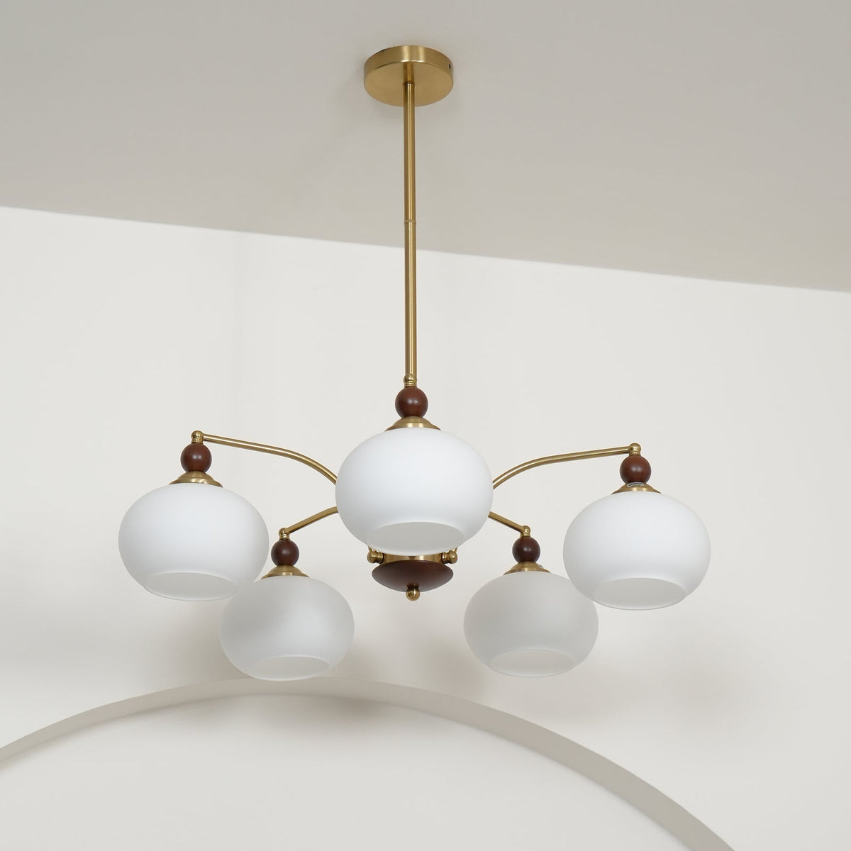 Vevely Retro hanglamp van messing met gele glasbol