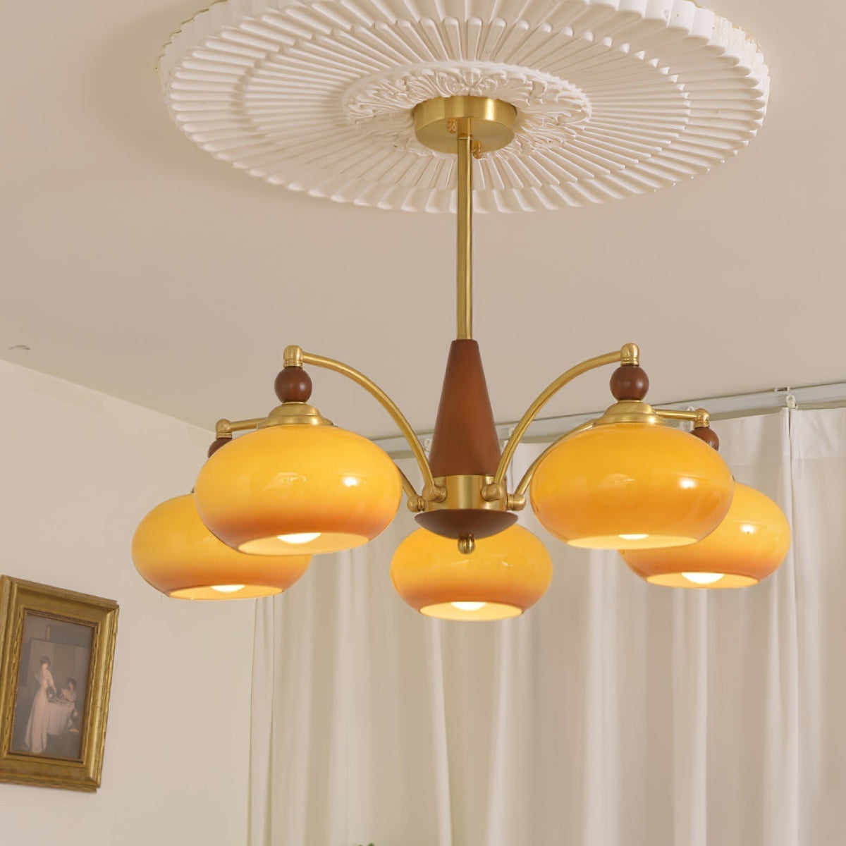 Vevely Retro hanglamp van messing met gele glasbol