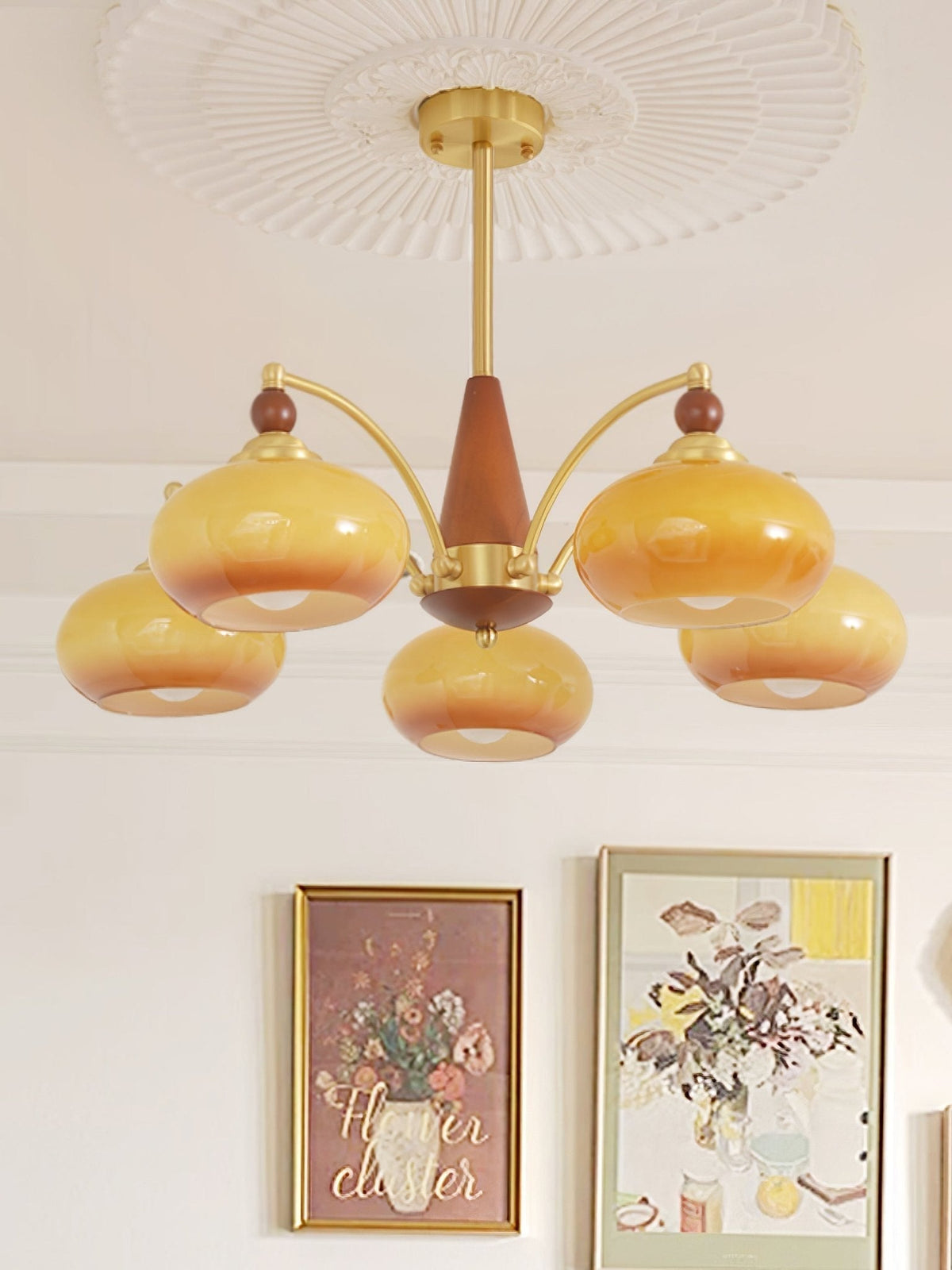 Vevely Retro hanglamp van messing met gele glasbol