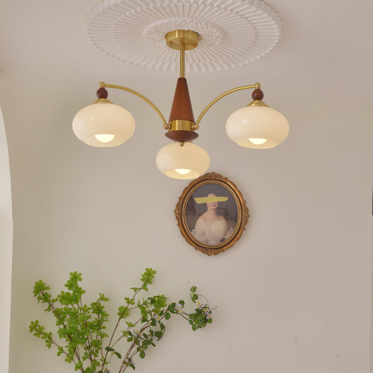Vevely Retro hanglamp van messing met gele glasbol