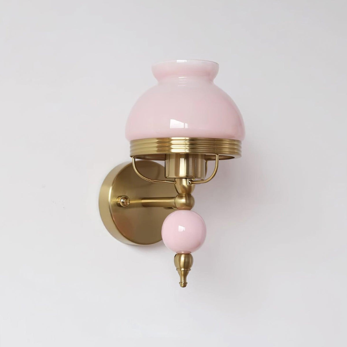 Evia wandlamp met glazen kap en lichtbron voor slaapkamer of gang Retro