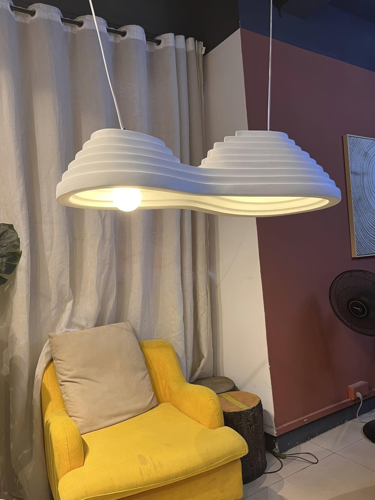 Niruise minimalistische hanglamp van hars