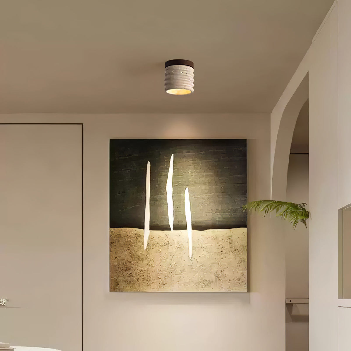 Vomaran cilindervormige plafondlamp van geel travertin en walnoothout