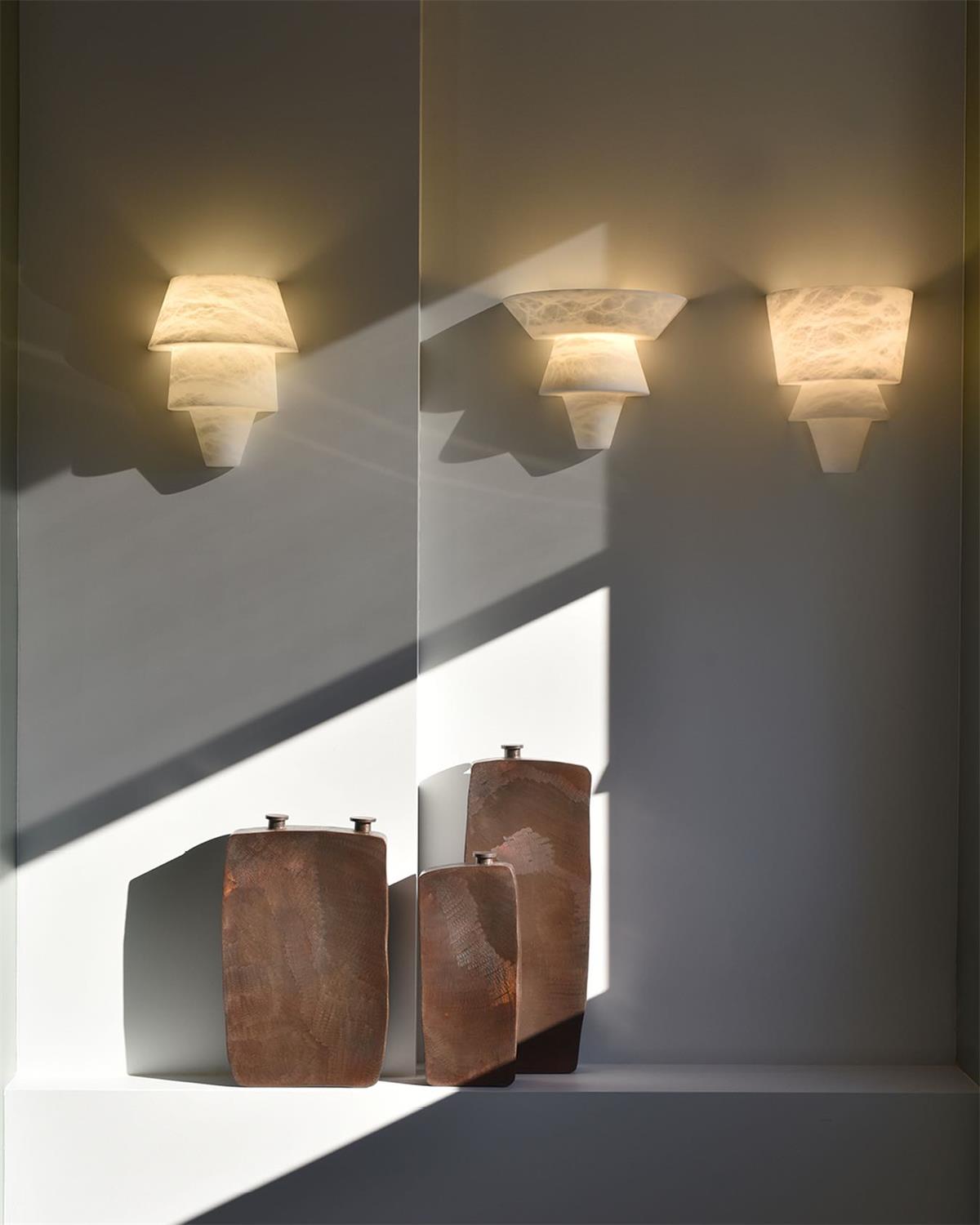 Alvian wandlamp elegante wit albast in lagen